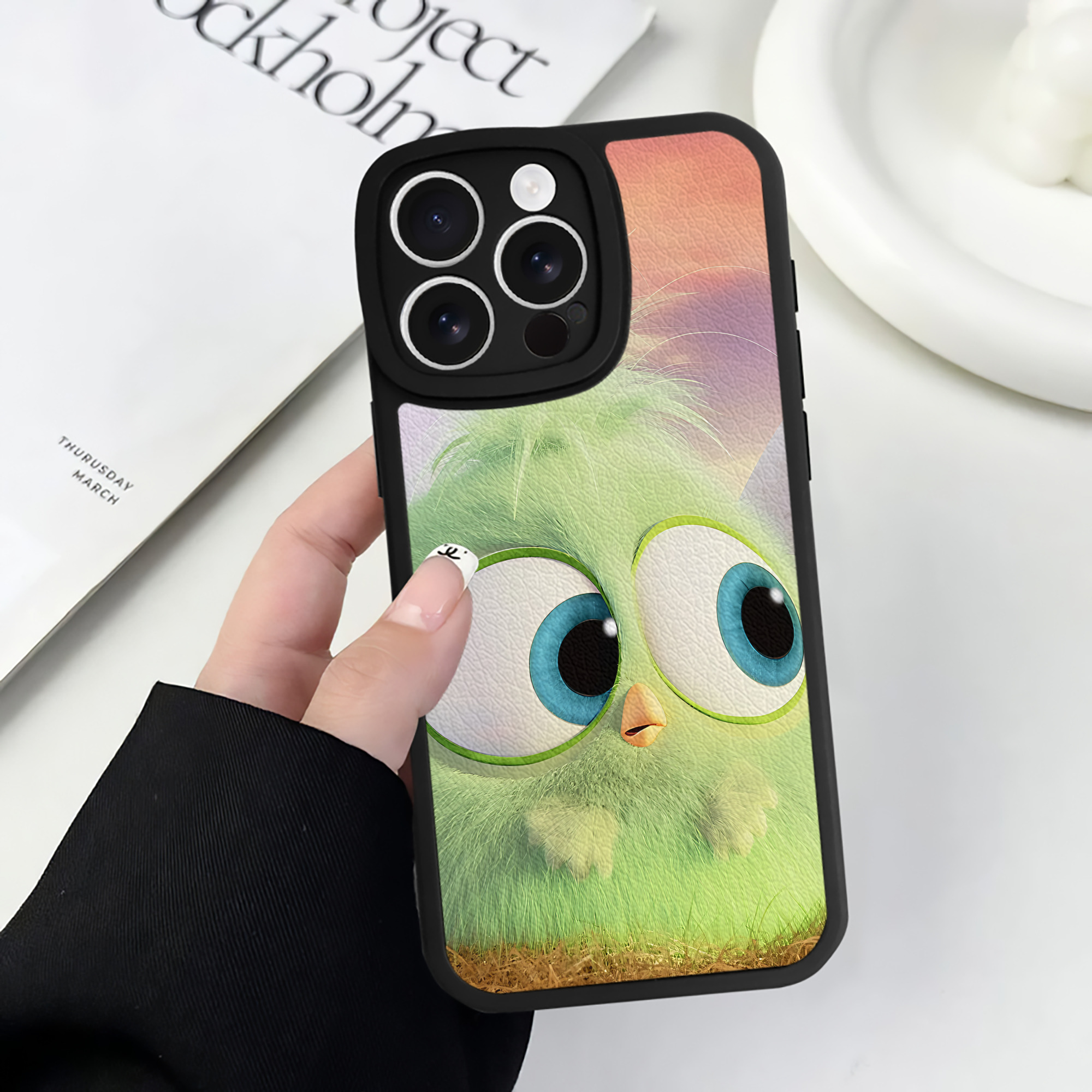 （画像用） Angry Birds アングリーバード 【iPhone 16シリーズ対応】シリコンスマホケース（レザー調） 材質：シリコン